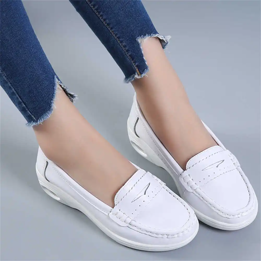 Thick Sole Slipon White Traine - Formal Men Daily Wear Slippers บทวิจารณ์และราคา
